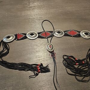 Lizard With Polka Dot Toes Black Red Native American Suede Conchos Belt & Bolo